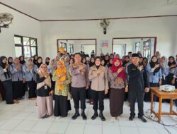 Polsek Muaragembong Bersama SDM Polres Metro Bekasi Giat Sosialisasi Penerimaan Anggota Polri Di SMA