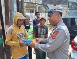 Jum’at Barokah, Polres Cirebon Kota Bagaikan Nasi Kotak