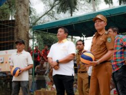 Buka Turnamen Volly Beringin Putra Cup, Sabar AS Disambut Ratusan Warga