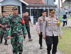 Kapolres Lebak dampingi Wakapolda Banten dan Forkompimda Provinsi Banten Tinjau TPS di Lebak