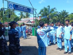 Lanal Bengkulu Didik Disiplin dan Mental SMKN 4 Kota Bengkulu