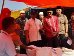 Kakan Kemenag Kab. Pasaman Bersama Penyuluh Agama Islam Melakukan Aksi Kampanye Wajib Halal