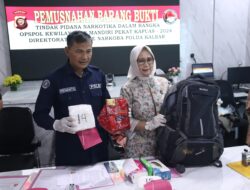 Seorang Kurir Sabu Berhasil Diringkus Direktorat Reserse Narkoba Polda Kalbar Barang Bukti Sebanyak 15 Kilogram di Musnahkan