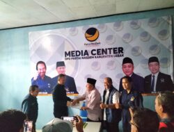 H. Akhmd Jajuli Ambil Formulir Bacabup Di Kantor Partai Nasdem