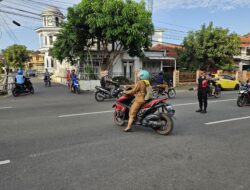 Anggota Satuan Samapta Polres Majalengka, Polda Jabar, Gelar Kegiatan Strong Point Pagi