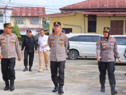 Pastikan PSU Berjalan Aman Dan Lancar, Wakapolda Kalbar Beserta 3 Pejabat Utama Polda Patroli Udara Di Wilayah Kabupaten Sintang.