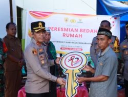 Polres Selayar Bedah Rumah warga Kurang Mampu Di Dua Tempat, Ahmad Berucap Syukur