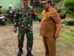 Jelang Memperingati HUT TNI ke-79 Babinsa Sematkan Topi Loreng kepada Geuchik,Syarifuddin S.Sos.I.